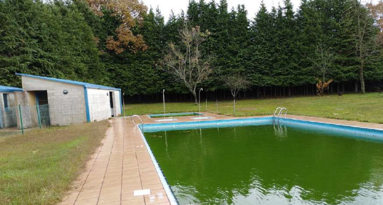 210729 piscina Vilardevos