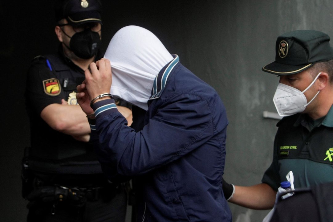 Uno de los tres jóvenes detenidos por el asesinado de Samuel en A Coruña. EFE/ Cabalar