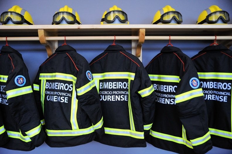 Equipación de los bomberos provinciales de Ourense