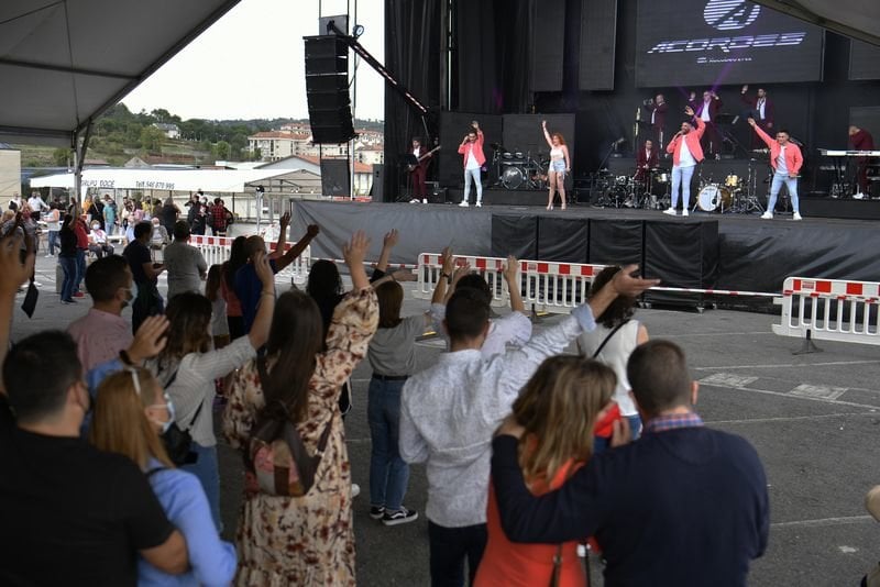Ourense. 26/09/2021. Festival de orquestas con una gran verbena en Expourense.
Foto: Xesús Fariñas