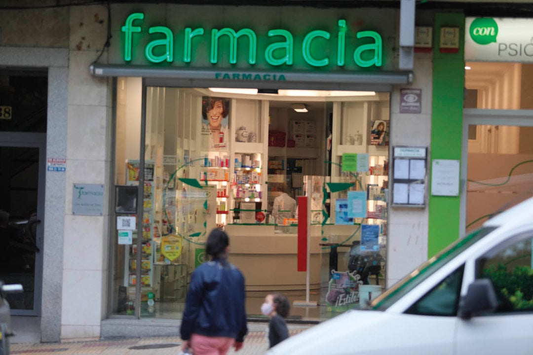 La farmacia atracada en Pena Trevinca (JOSÉ PAZ).