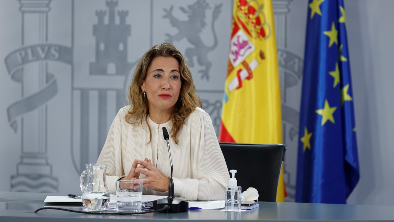 La ministra de Transportes, Movilidad y Agenda Urbana, Raquel Sánchez, en rueda de prensa.