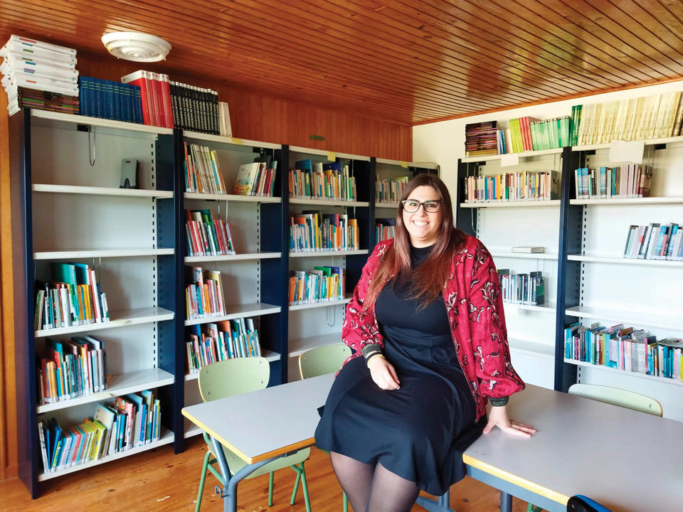 Tania Calviño es la encargada del aula Cemit y voluntaria en la biblioteca municipal.