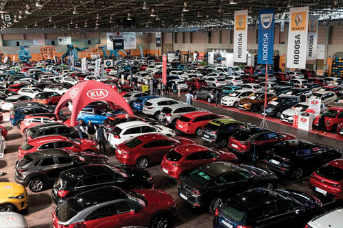 Último Salón del Automóvil en Expourense, que apostó por los vehículos híbridos.