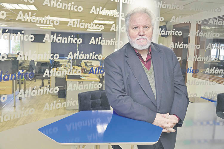 Antón Pulido nas instalacións de Atlántico Diario.