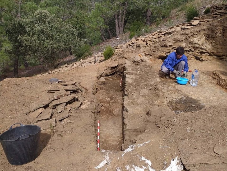 Trabajos arqueológicos en O Castrillón.
