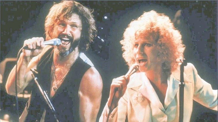 Fotograma de la película “Ha nacido una estrella”, intepretada por Kris Kristofferson y Barbara Streisand.