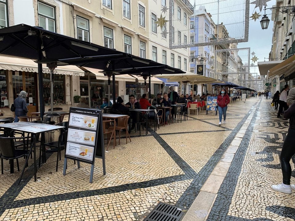 Bares y restaurantes en el centro de Lisboa EFE/ Paula Fernández
