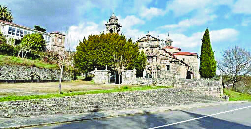 Imagen del templo de Santa María la Real de Entrimo.