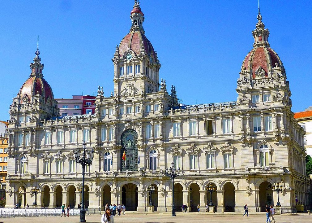 Concello de A Coruña en la plaza de María Pita. (Dominio público)