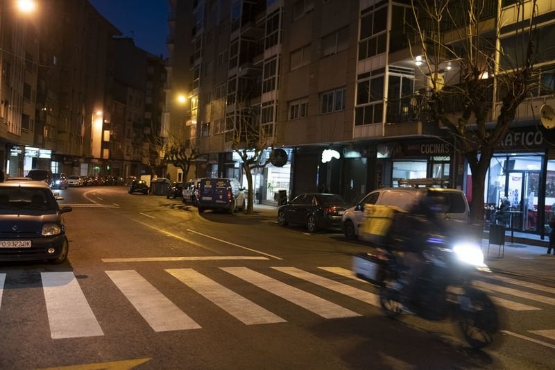 Ourense. 24/01/2022. Reportaje de pasos de cebra en la ciudad. Avenida de Portugal.
Foto: Xesús Fariñas