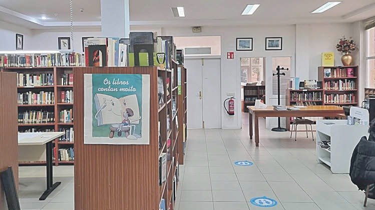 Instalaciones de la biblioteca pública de Ribadavia.