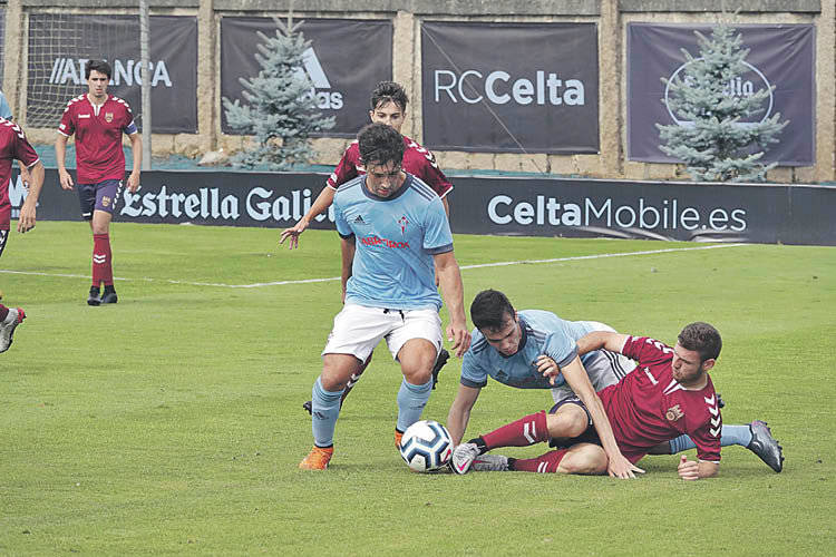Gran Peña y Pontevedra B son dos de los equipos clasificados para la fase de ascenso. (AD)