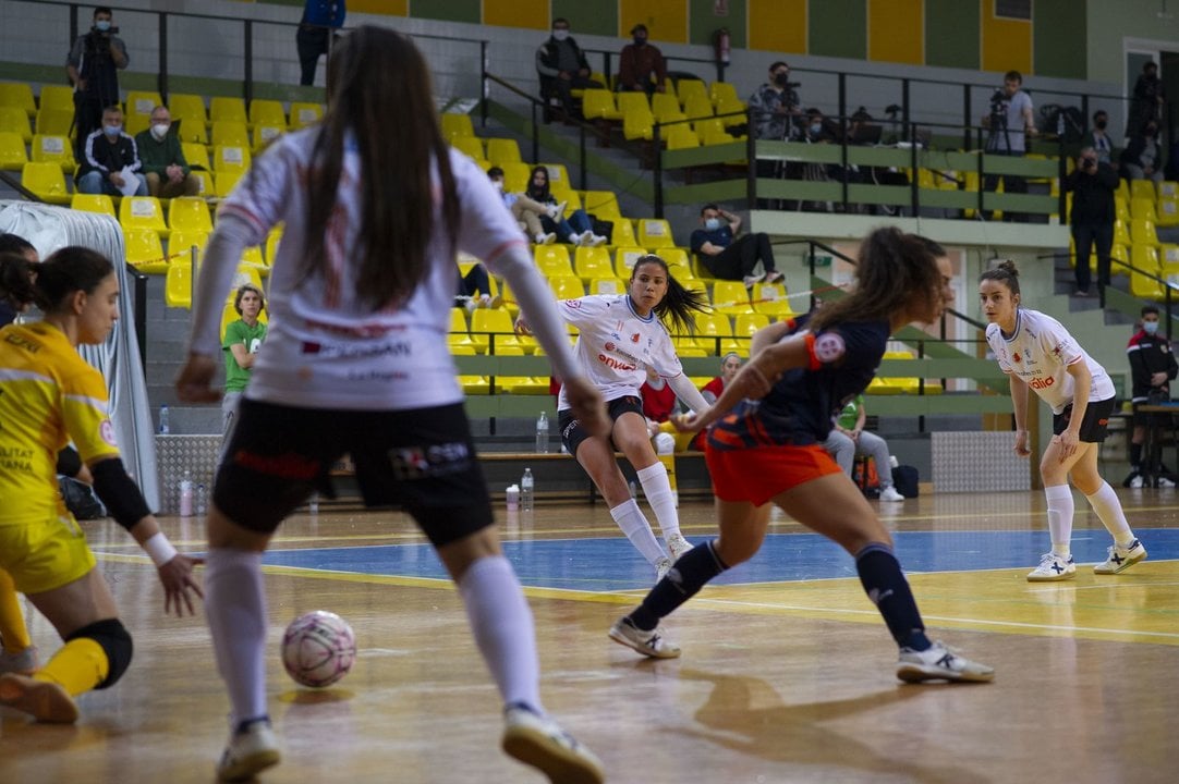 Ourense 9/4/22
Fútbol sala en Os Remedios
Enviália-Alicante

Fotos Martiño Pinal