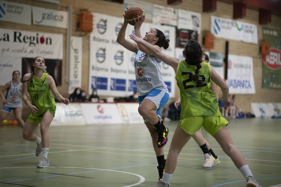 Ourense. 09/04/2022. Partido de Basket Feminino entre Carmelitas e o Némesis.
Foto: Xesús Fariñas
