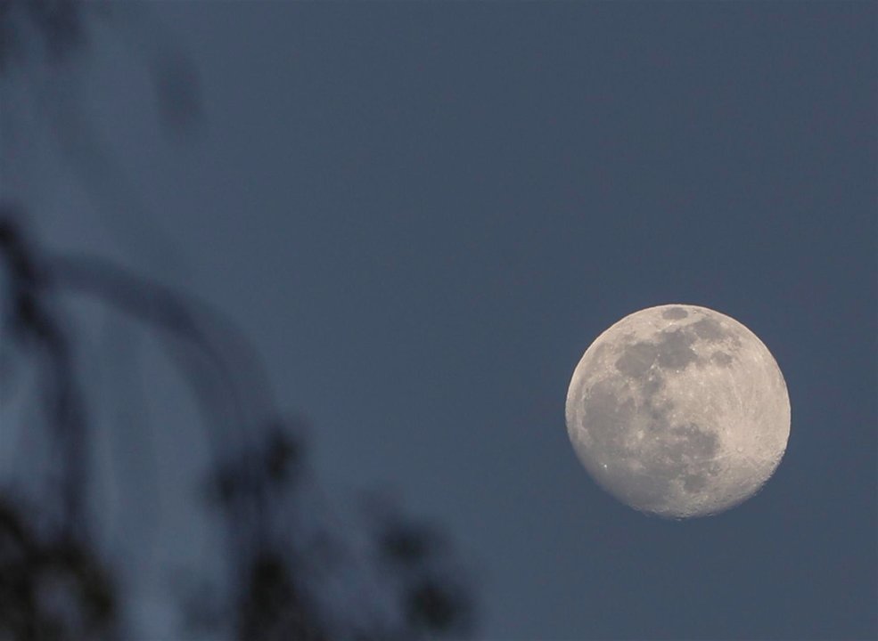 Luna llena, foto de archivo.