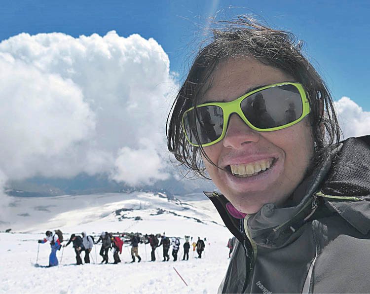 Susana Ruiz, con diabetes tipo uno, subió al monte Meru y al Kilimanjaro (Tanzania).