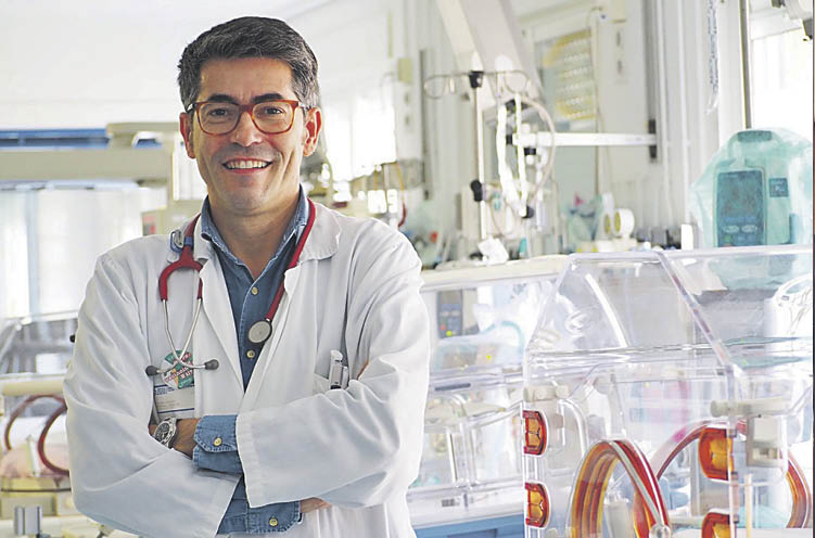 Santiago Fernández Cebrián, médico especialista en Pediatría.