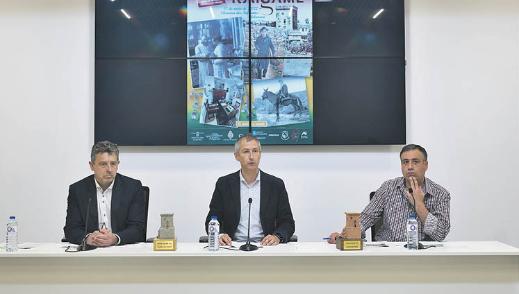 Antonio Puga, Pablo Pérez e Xavier Álvarez, durante a presentación.
