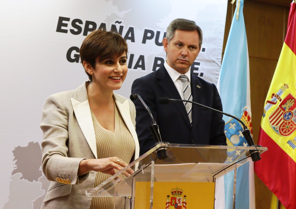 La ministra Isabel Rodríguez y José Miñones, delegado del Gobierno