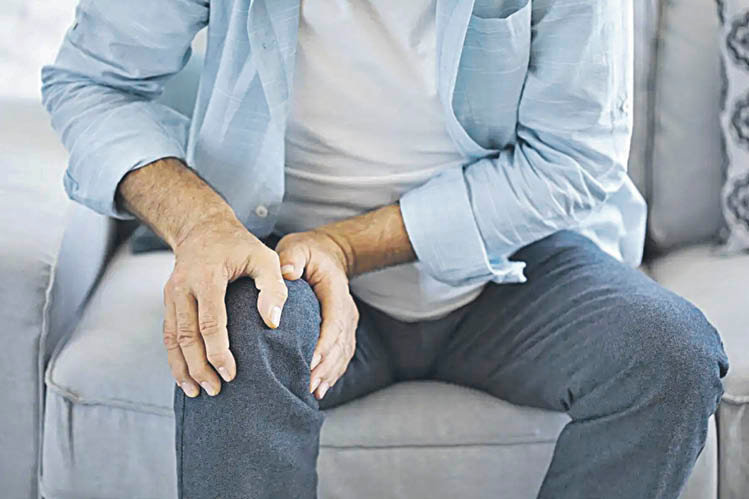 La artrosis es una de las dolencias más comunes entre los pacientes de mayor edad.