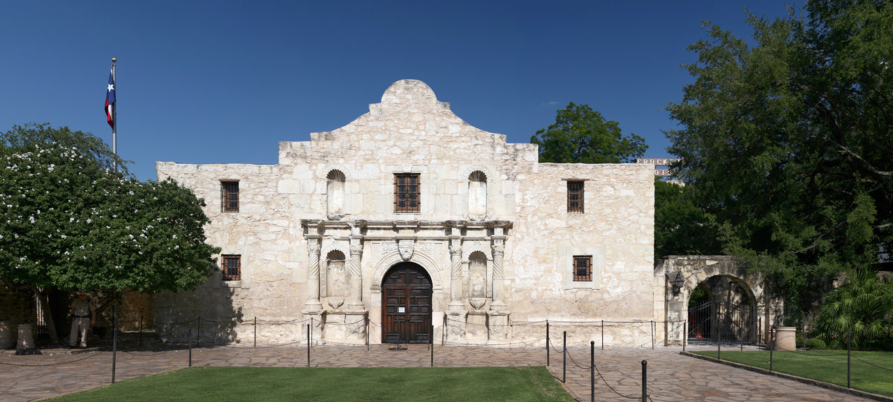 Edificio que queda de la Misión de San Antonio del Álamo, hoxe declarada no seu conxunto Patrimonio Mundial