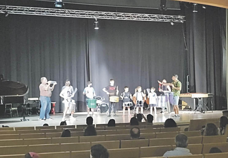 Actuación de percusión do Conservatorio de Música polas Letras Galegas.