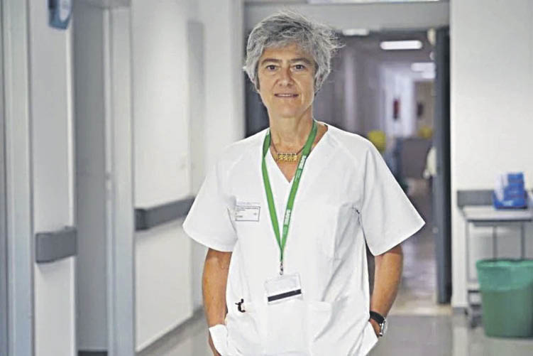 María Bustillo, nueva jefa del servicio de Medicina Interna del CHUO.