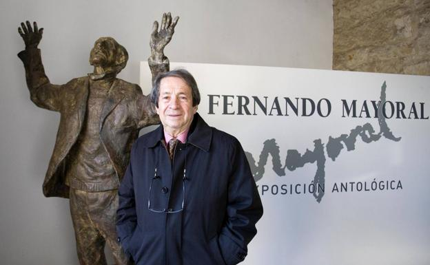 El escultor Fernando Mayoral.