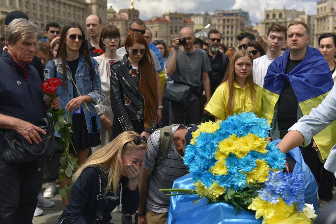 Funeral del activista ucraniano Roman Ratushnyi (EFE)