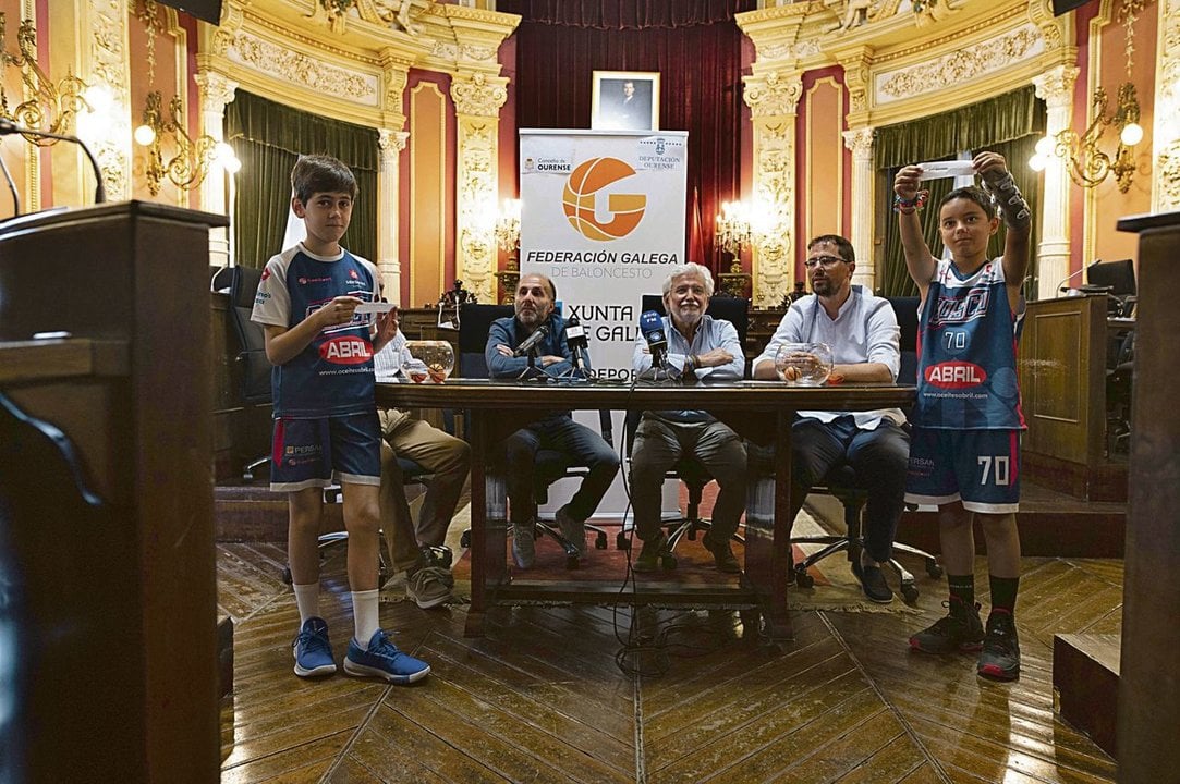 Sorteo de las semifinales de la Copa Galicia celebrado en Concello de Ourense (MARTIÑO PINAL).