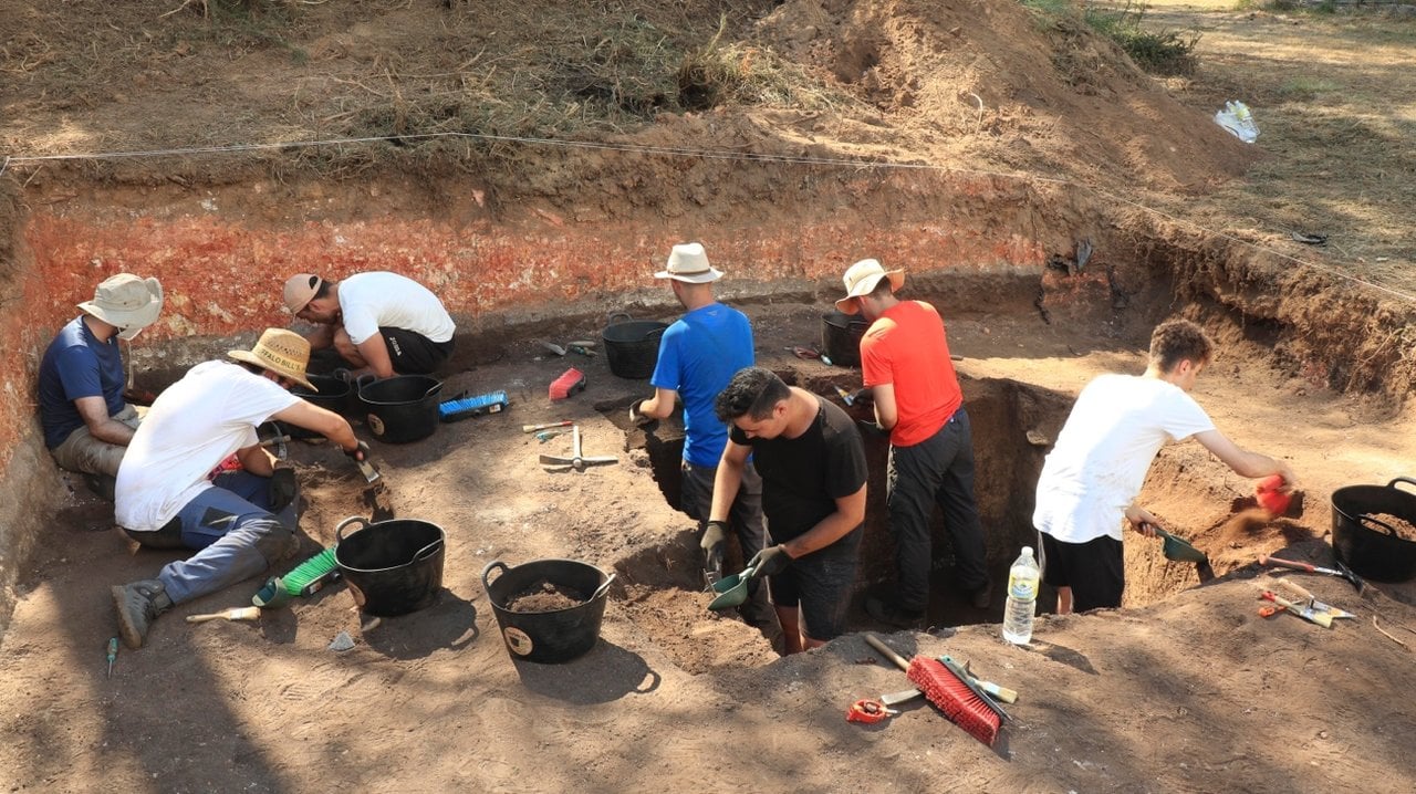 Fase inicial dos traballos arqueolóxicos (UVIGO)