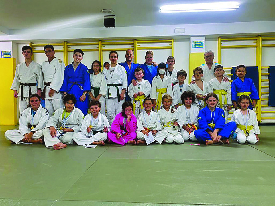 Los participantes en el cierre de temporada del Judo Club Marbel Ourense.