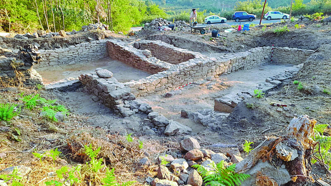 Vista de las excavaciones realizadas en la villa romana de Abelenda das Penas.