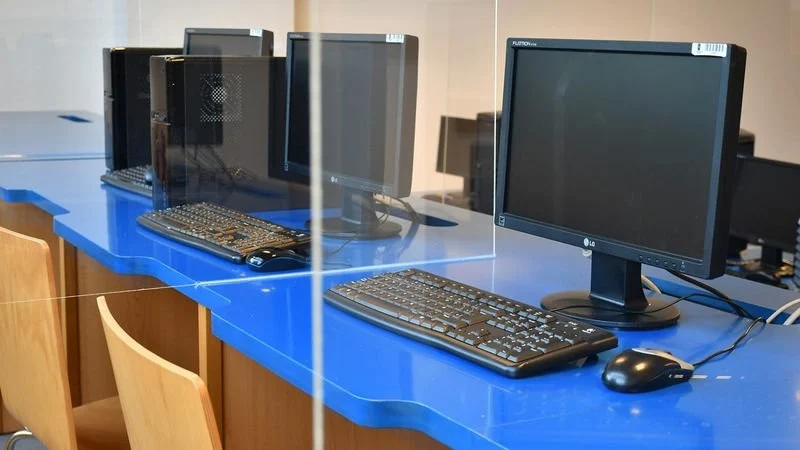 Una sala de informática de la provincia.