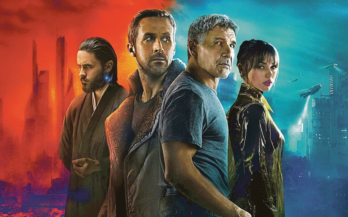 Jared Leto, Ryan Gosling, Harrison Ford y Ana de Armas en “Blade Runner 2049”. (L.R.)