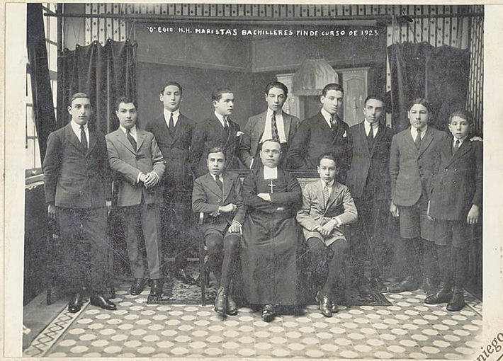 Maristas bachilleres en 1925. De sus últimos trabajos en Ourense.