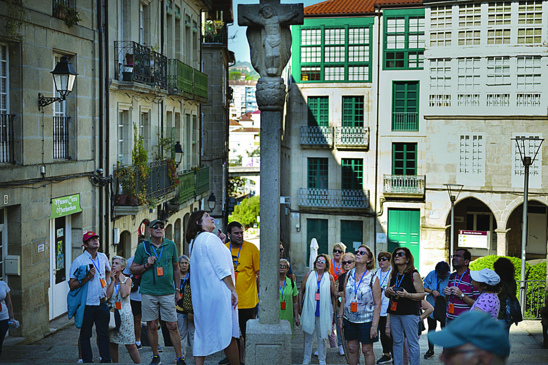 Un grupo de turistas, en las calles de la ciudad, el pasado mes de agosto.