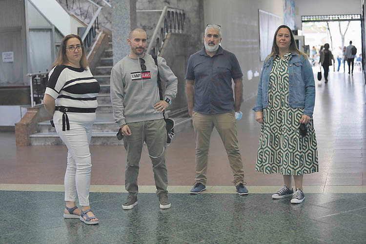 Isabel Quintana, Pablo Enríquez, Carlos Hermida y María Beatriz González, cuatro ourensanos con “long covid”. JOSÉ PAZ