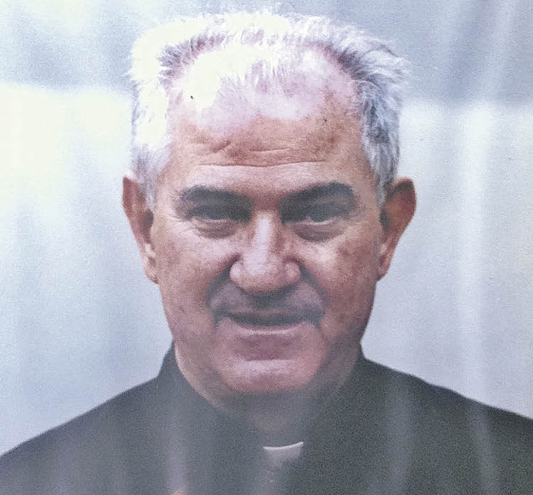 El padre Cesáreo Gil.