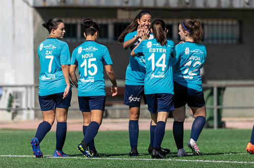 Las jugadoras del Rosalía celebran un gol logrado ante el Gondomar.