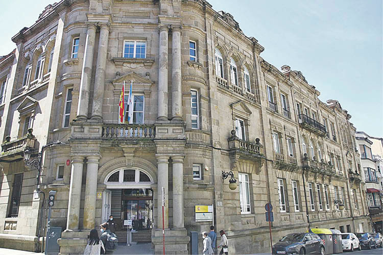 La sede de la Agencia Tributaria en Ourense. MIGUEL ÁNGEL