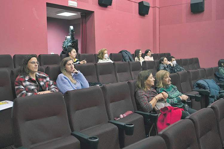 Proyección de “The Assistant”, en el Cineclube Padre Feijoo (XESÚS FARIÑAS).