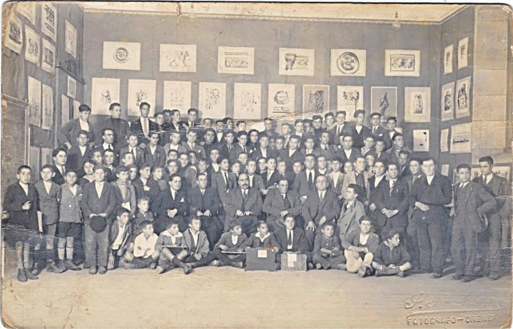 Escuela de Artes y oficios. Publicada en Pueblo Gallego, noviembre de 1927.