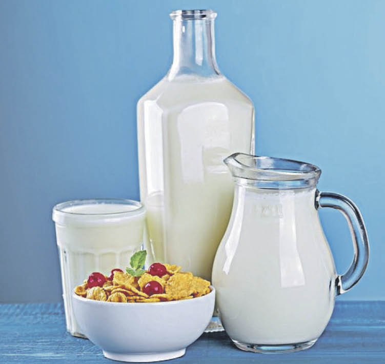 Los alimentos lácteos son una de las principales fuentes de calcio de la dieta.