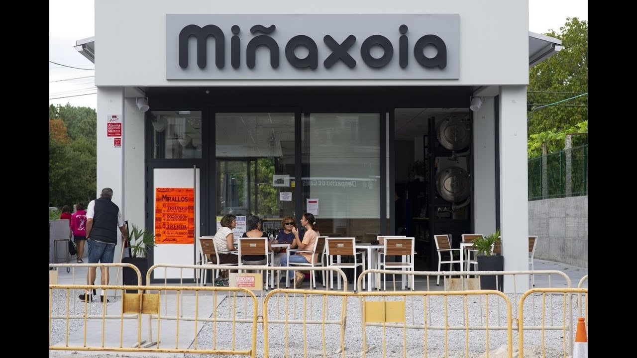 Café bar Miñaxoia, Cambeo.