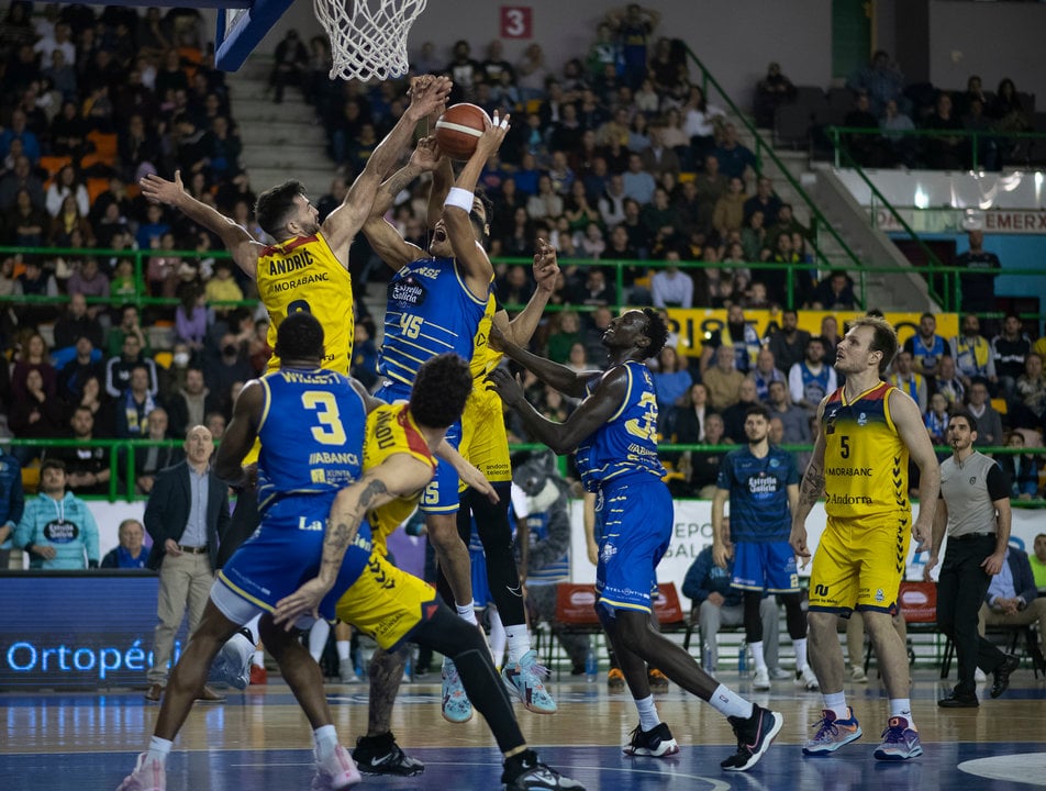 Partido de baloncesto de Leb Oro del COB y el Andorra con derrota del Cob.
Foto: Xesús Fariñas