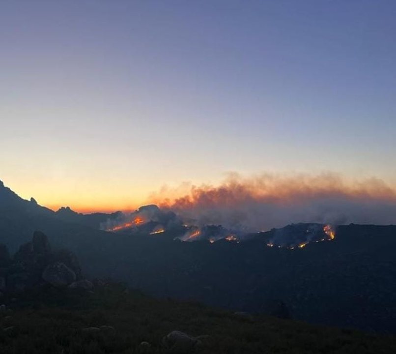 Imagen del último incendio registrado en el parque natural del Xurés, ayer.