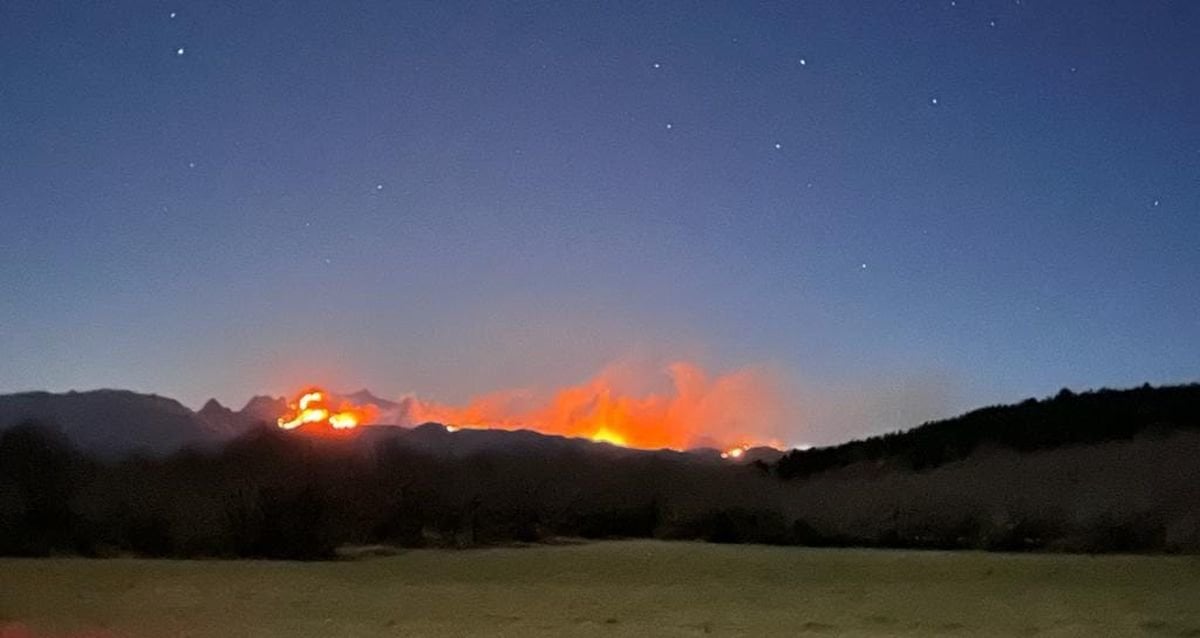 Vista del incendio desde Maus de Salas. CEDIDA