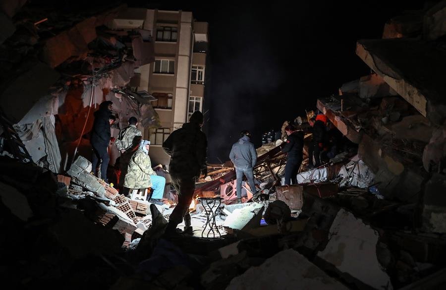 Un edificio colapsado en Turquía (EFE).